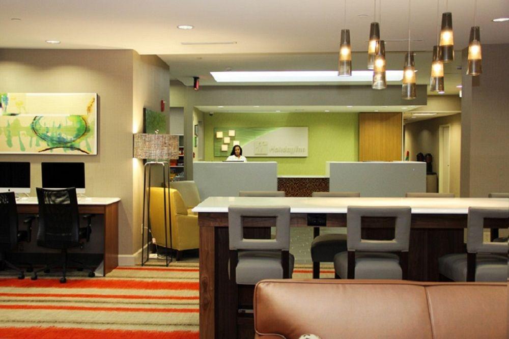 Holiday Inn Charlotte University By Ihg Exterior foto