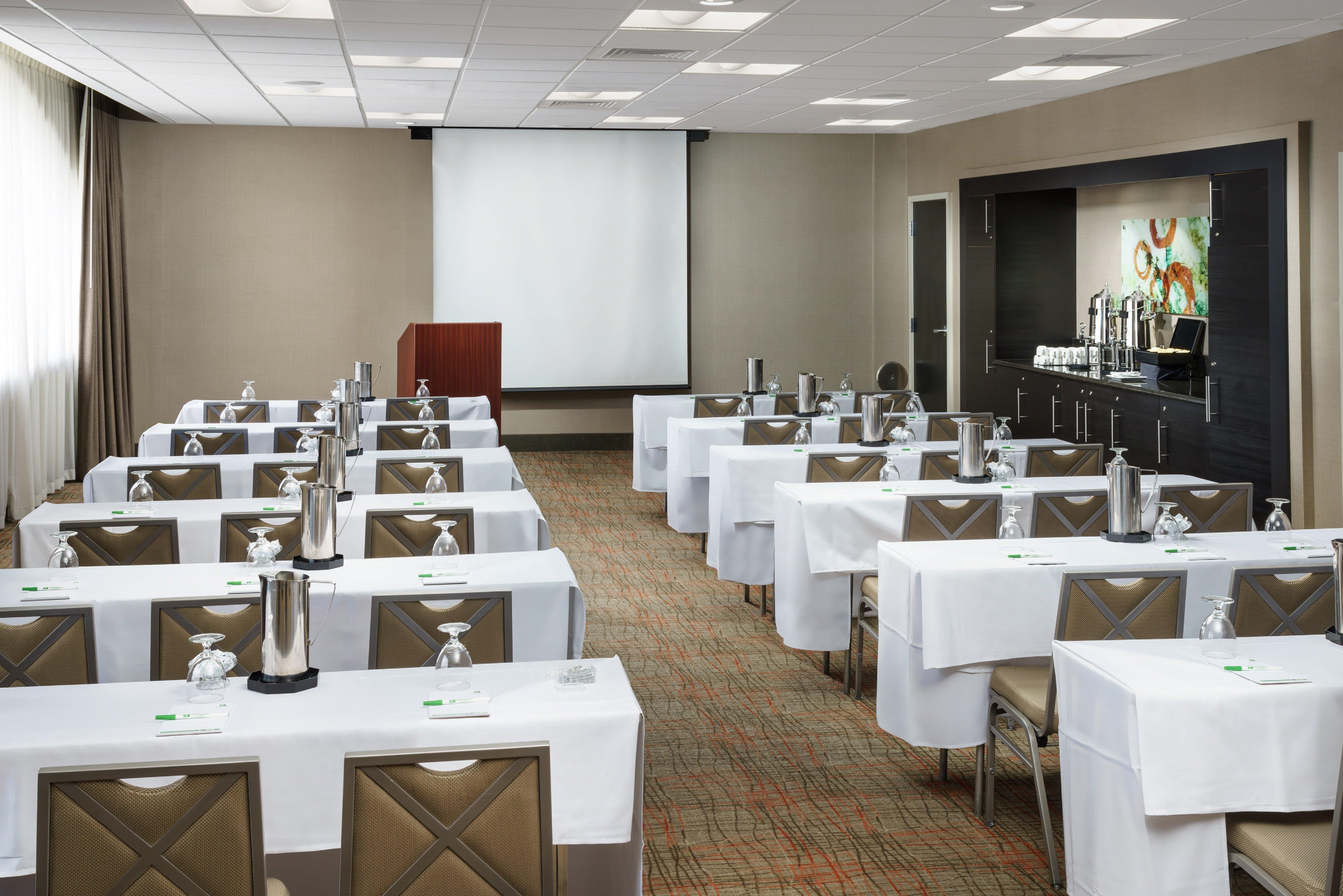 Holiday Inn Charlotte University By Ihg Exterior foto