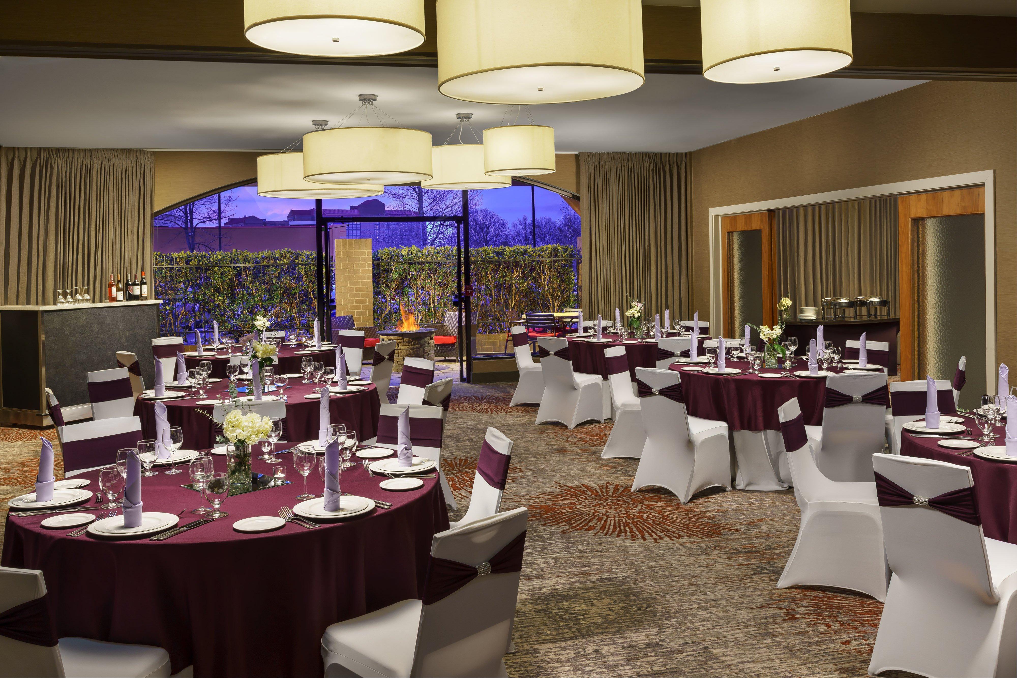 Holiday Inn Charlotte University By Ihg Exterior foto