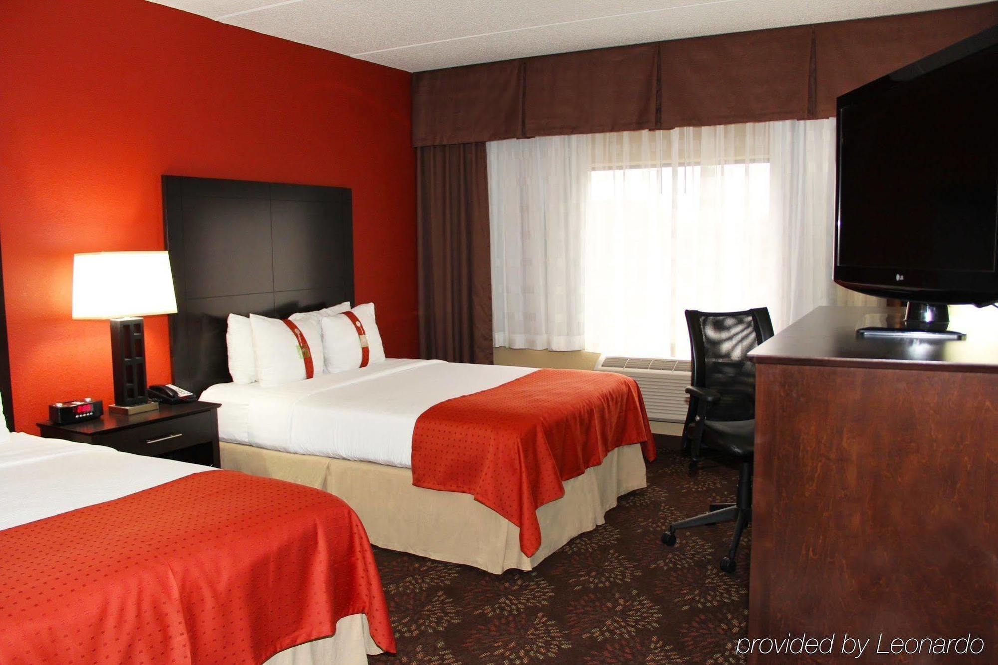 Holiday Inn Charlotte University By Ihg Exterior foto