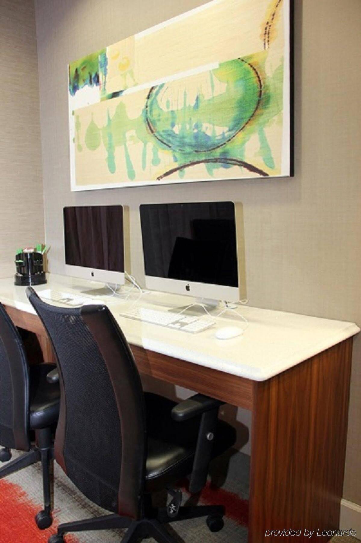 Holiday Inn Charlotte University By Ihg Exterior foto